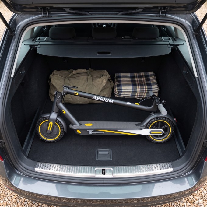 Elektrische scooter AERIUM T350 PRO zwart