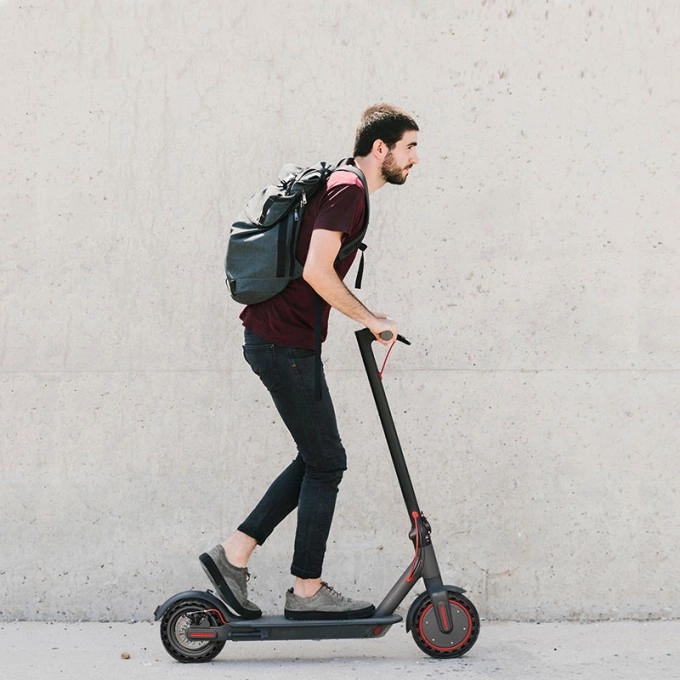 Elektrische step AERIUM AOVO PRO zwart